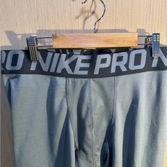 Nike Pro Men’s Light Gray Compression Leggings Size XL - Picture 2 of 7